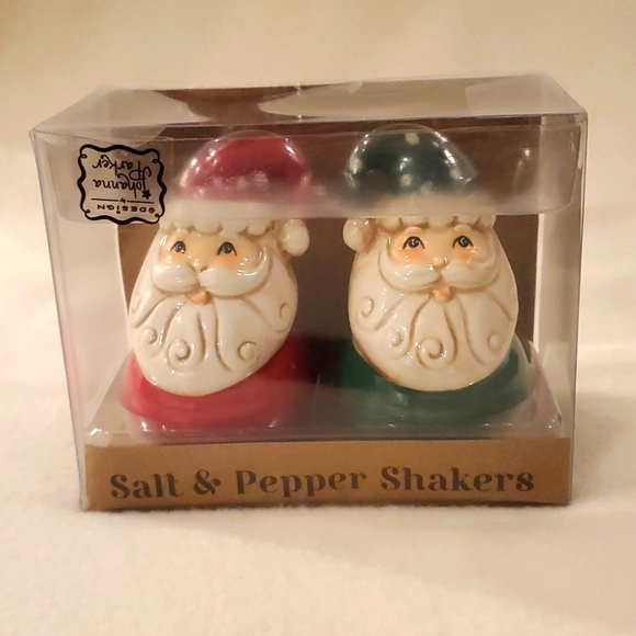 Johanna Parker Santa Salt & Pepper Shakers - Picture 1 of 1